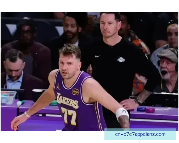 东契奇半场三双詹姆斯20分湖人大胜奇才 东契奇半场三双詹姆斯20分湖人大胜奇才